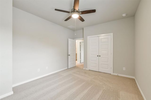 360 Summer Place Drive, Montgomery, TX 77356