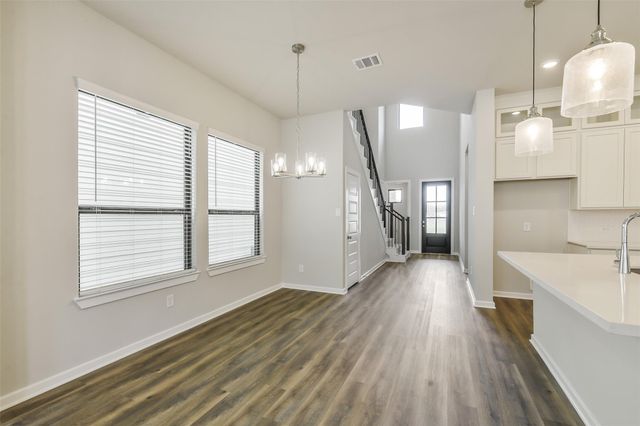 360 Summer Place Drive, Montgomery, TX 77356