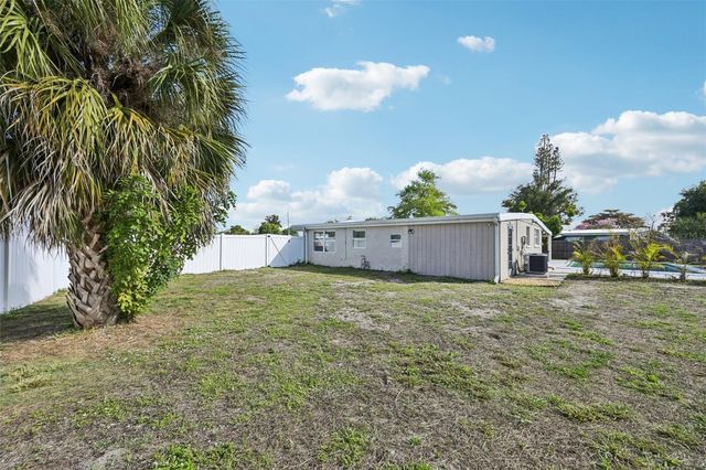 2416 EMORY AVENUE, Bradenton, FL 34207