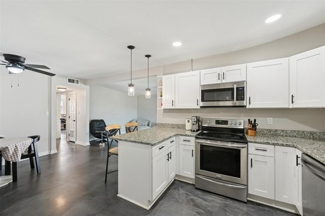 2416 EMORY AVENUE, Bradenton, FL 34207