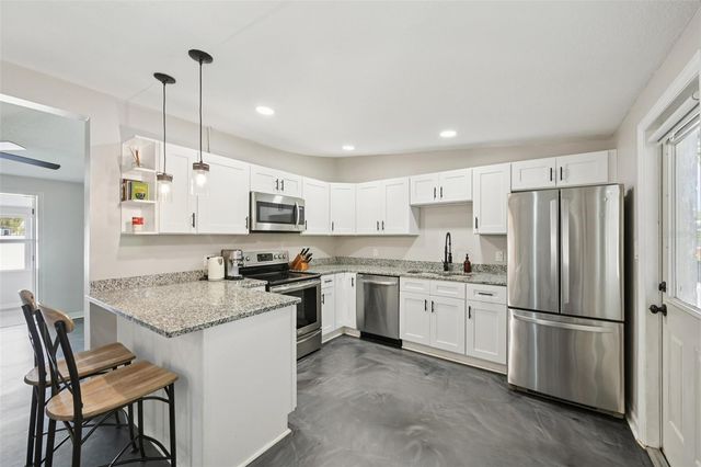 2416 EMORY AVENUE, Bradenton, FL 34207