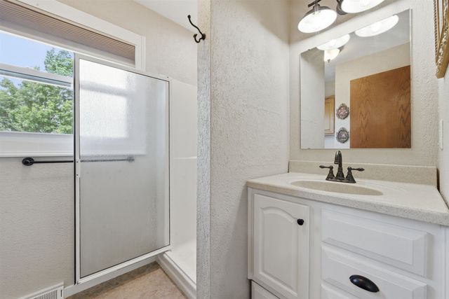 2849 SW OHIO STREET RD, El Dorado, KS 67042