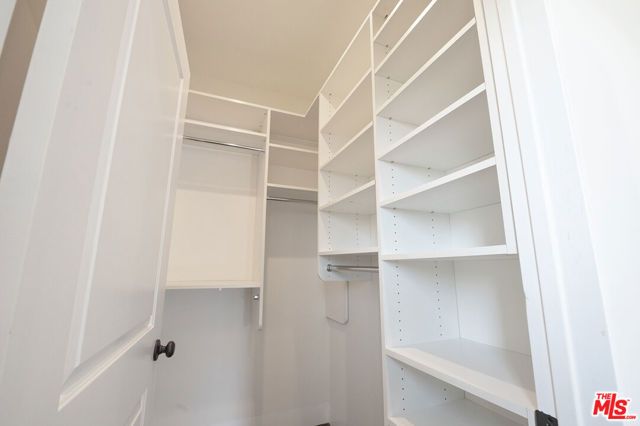 831 S CURSON Avenue, Los Angeles, CA 90036