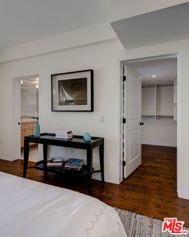 831 S CURSON Avenue, Los Angeles, CA 90036