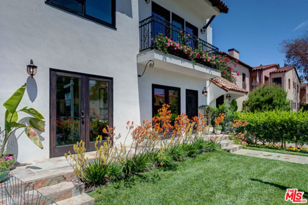 831 S CURSON Avenue, Los Angeles, CA 90036