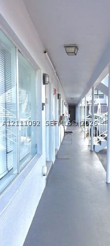 417 NW 2nd Ave 12, Hallandale Beach, FL 33009