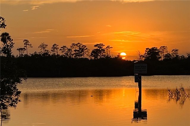 669 Vocelle Avenue, Sebastian, FL 32958