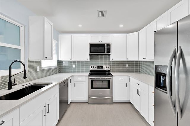 669 Vocelle Avenue, Sebastian, FL 32958