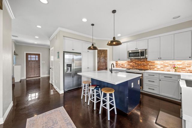 3355 Clayhead Road, Richmond, TX 77406