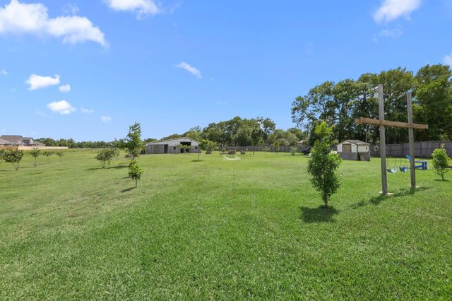 3355 Clayhead Road, Richmond, TX 77406