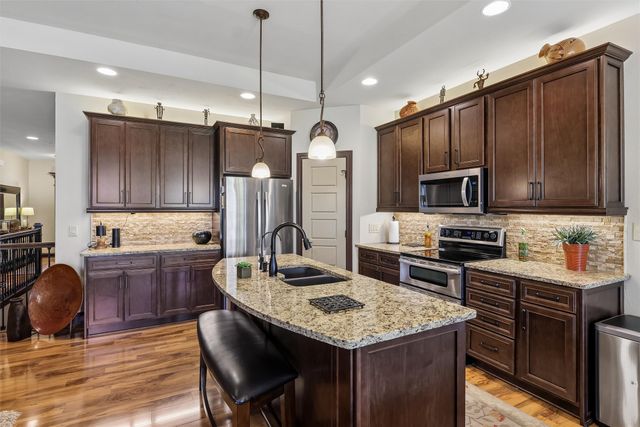 1515 SE Greenbriar Circle, Waukee, IA 50263