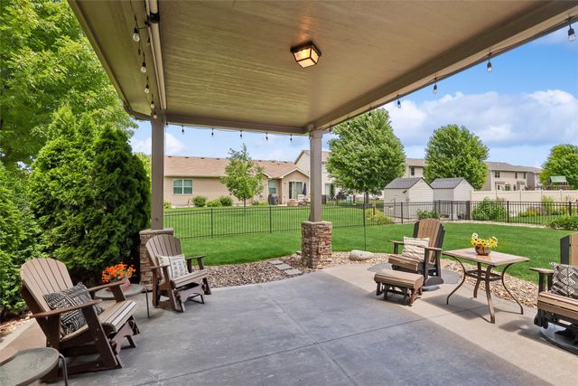 1515 SE Greenbriar Circle, Waukee, IA 50263