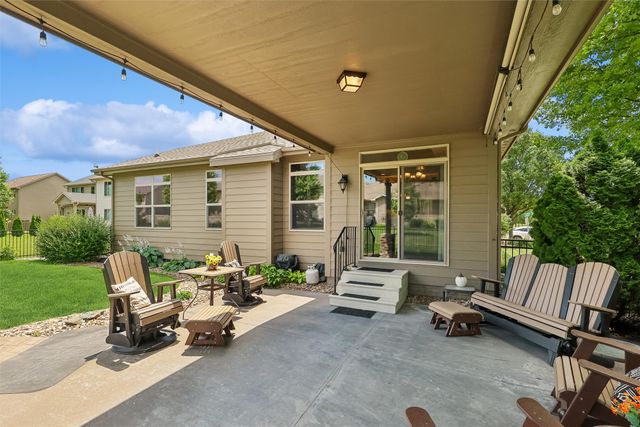 1515 SE Greenbriar Circle, Waukee, IA 50263