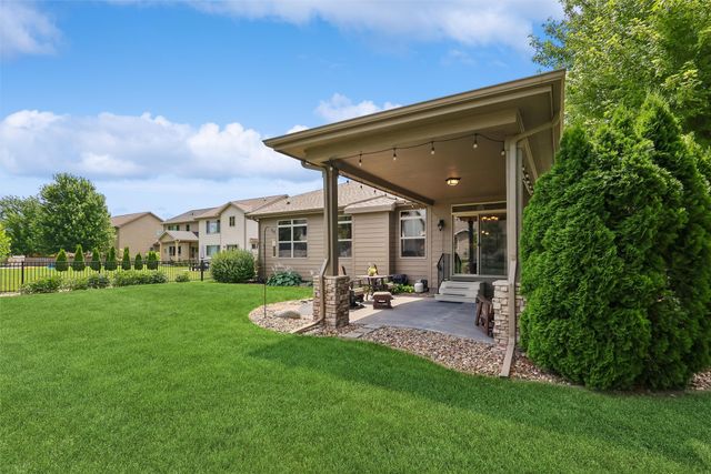 1515 SE Greenbriar Circle, Waukee, IA 50263