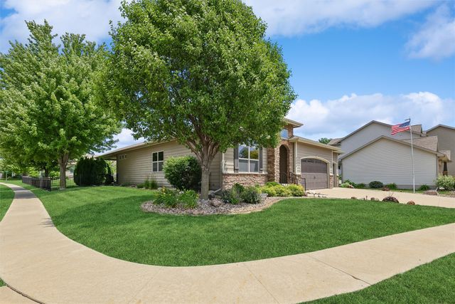 1515 SE Greenbriar Circle, Waukee, IA 50263