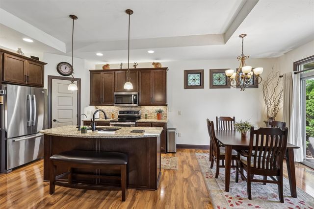 1515 SE Greenbriar Circle, Waukee, IA 50263