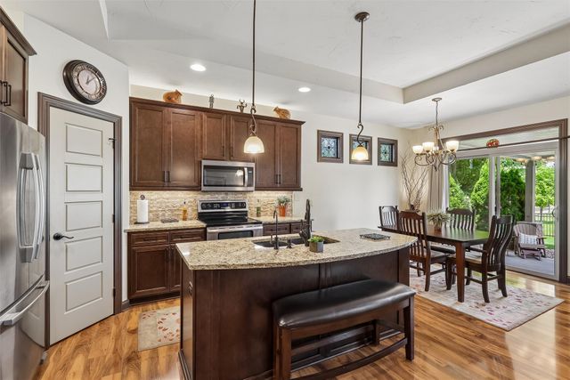 1515 SE Greenbriar Circle, Waukee, IA 50263