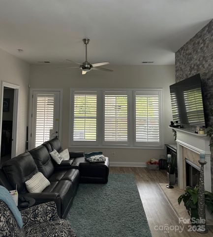 12417 Old Iron Lane, Charlotte, NC 28215