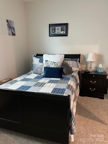 12417 Old Iron Lane, Charlotte, NC 28215