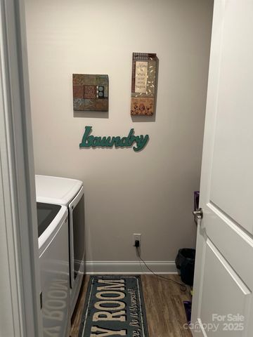 12417 Old Iron Lane, Charlotte, NC 28215