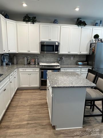 12417 Old Iron Lane, Charlotte, NC 28215