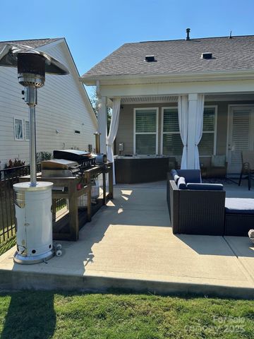 12417 Old Iron Lane, Charlotte, NC 28215