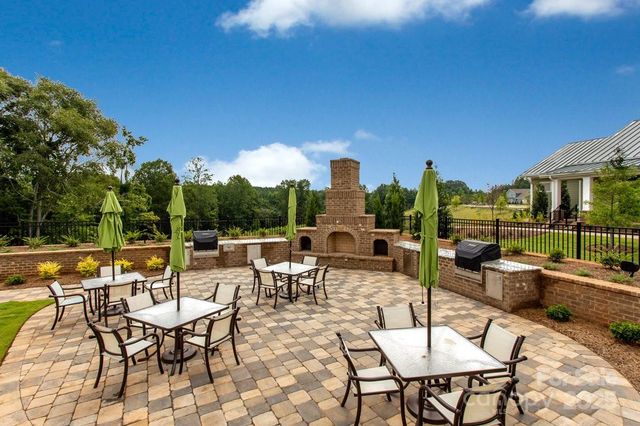 12417 Old Iron Lane, Charlotte, NC 28215