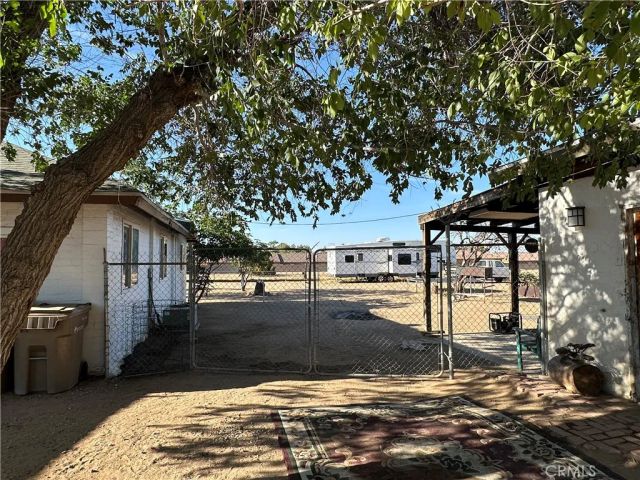 8625 C Avenue, Hesperia, CA 92345
