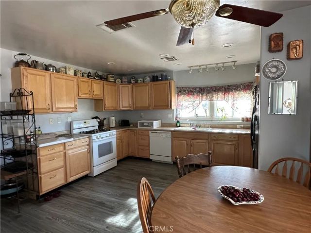 8625 C Avenue, Hesperia, CA 92345