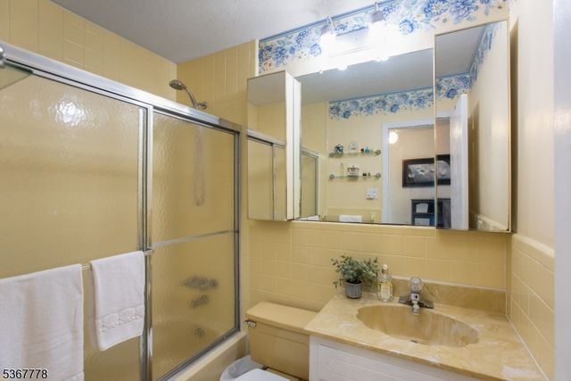 10 Nottingham Way, Hillsborough Twp., NJ 08844