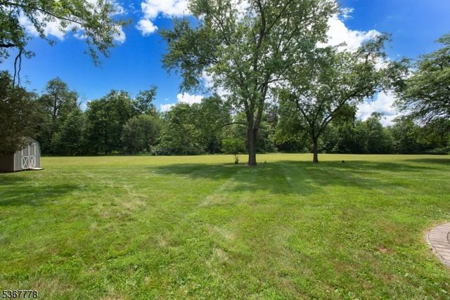 10 Nottingham Way, Hillsborough Twp., NJ 08844