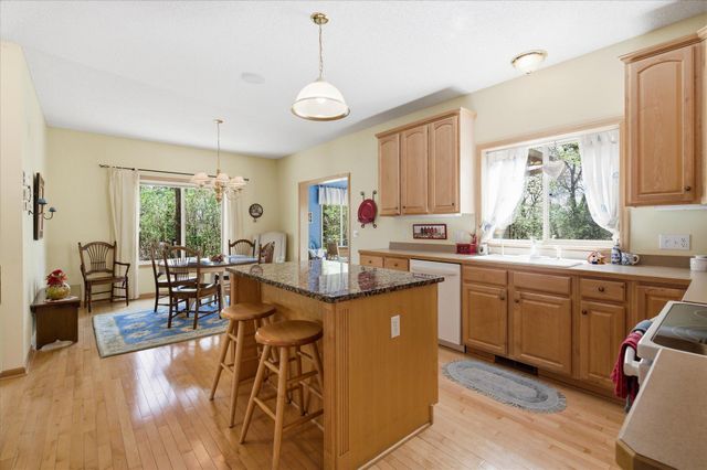 9836 Belmont Lane, Eden Prairie, MN 55347