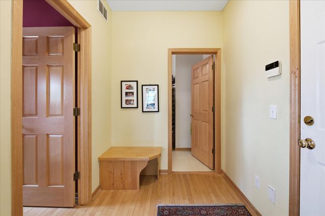 9836 Belmont Lane, Eden Prairie, MN 55347