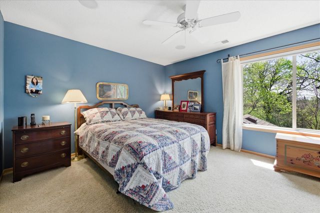 9836 Belmont Lane, Eden Prairie, MN 55347