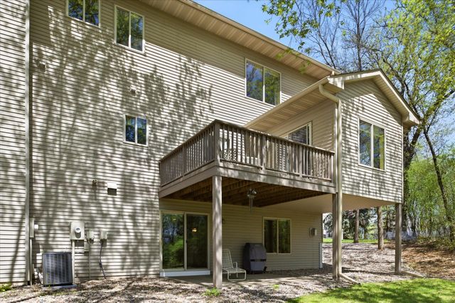 9836 Belmont Lane, Eden Prairie, MN 55347
