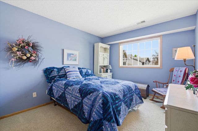9836 Belmont Lane, Eden Prairie, MN 55347