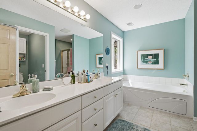9836 Belmont Lane, Eden Prairie, MN 55347