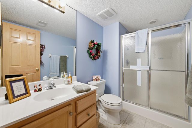 9836 Belmont Lane, Eden Prairie, MN 55347