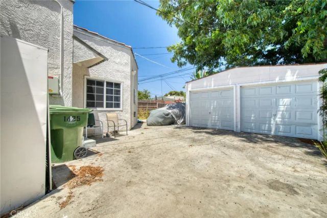 1423 W 65th, Los Angeles, CA 90047