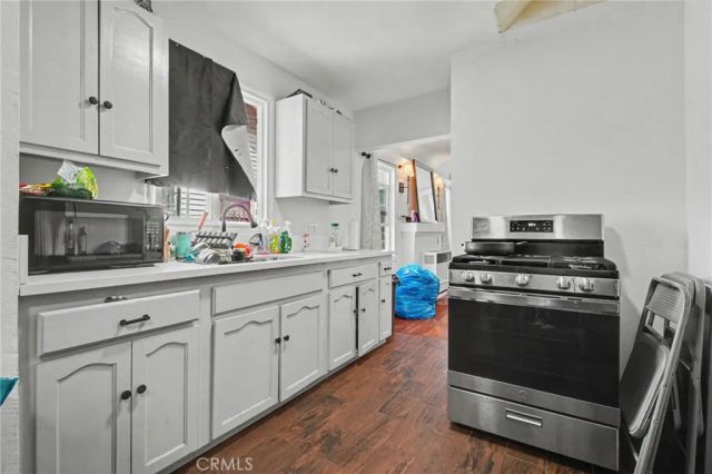1423 W 65th, Los Angeles, CA 90047