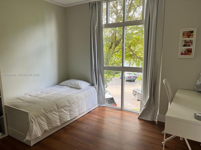 9755 NW 52nd St 216, Doral, FL 33178