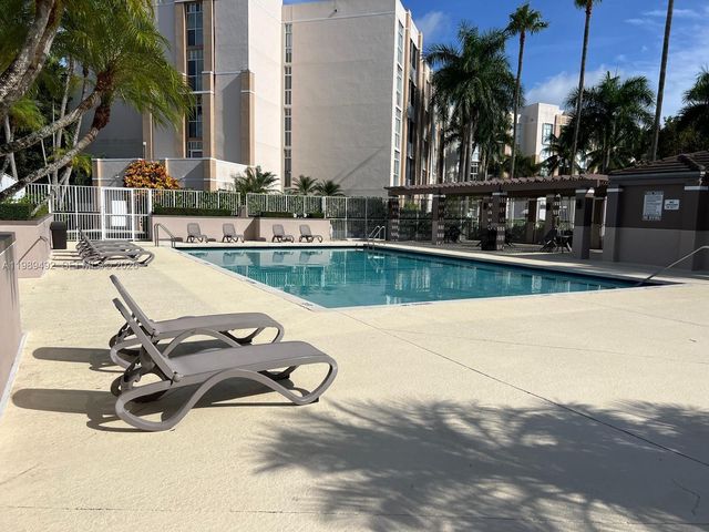 9755 NW 52nd St 216, Doral, FL 33178