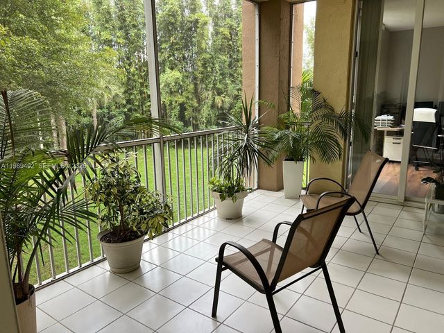 9755 NW 52nd St 216, Doral, FL 33178