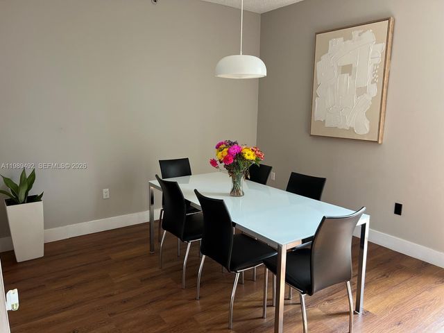 9755 NW 52nd St 216, Doral, FL 33178