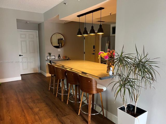 9755 NW 52nd St 216, Doral, FL 33178