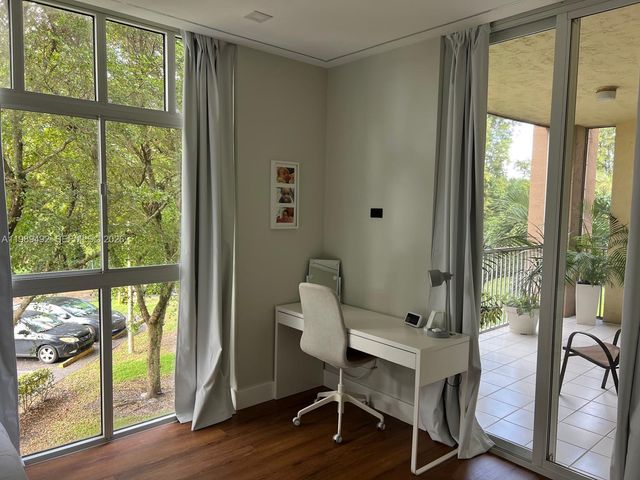 9755 NW 52nd St 216, Doral, FL 33178