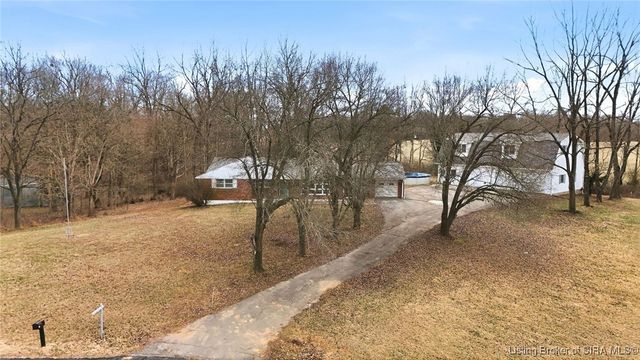 12 Hollye Drive SE, Corydon, IN 47112