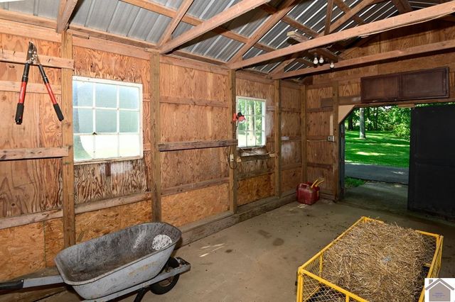 2560 Biggs Rd, Kevil, KY 42053