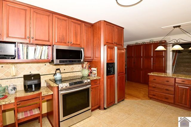 2560 Biggs Rd, Kevil, KY 42053