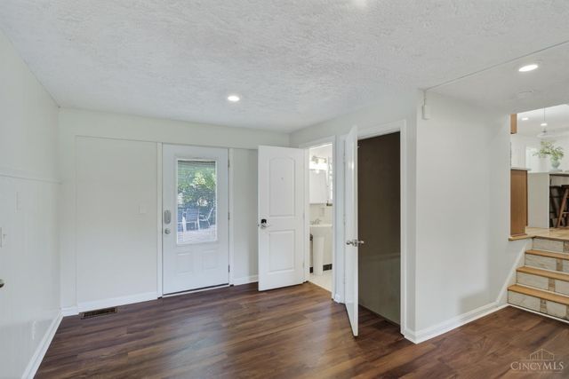 10519 Cinderella Drive, Montgomery, OH 45242